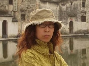 画家 杨芷