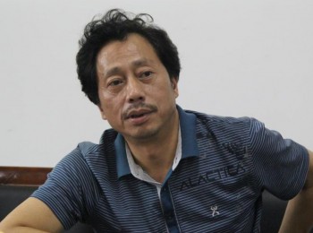 画家 龙湘平