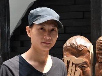 画家 王梁益