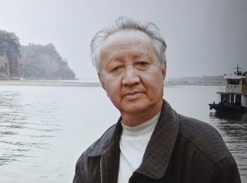 画家 丁朝北