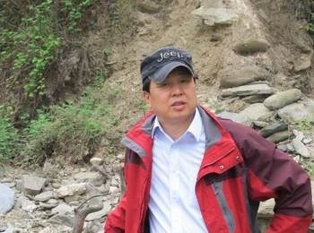 画家 舒宏昌