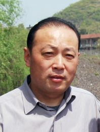 画家 朱明