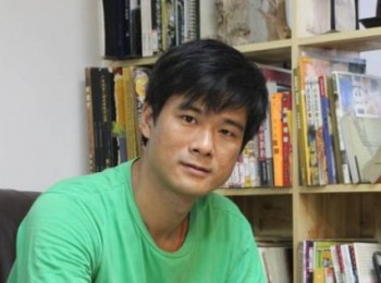 画家 张学旭
