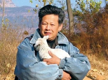画家 任敬彬