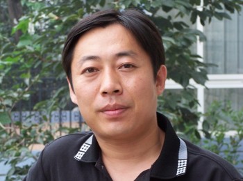 画家 闫志伟