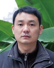 画家 白启忠