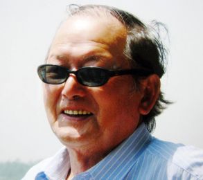 画家 黄文荣