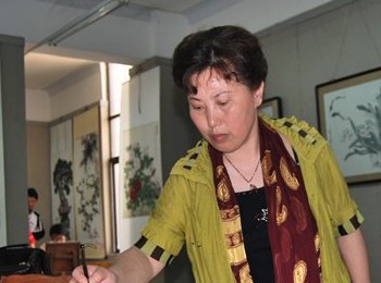 画家 陈秀英
