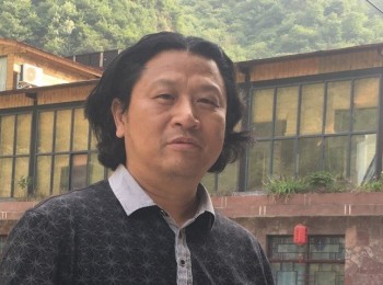 画家 王清亮