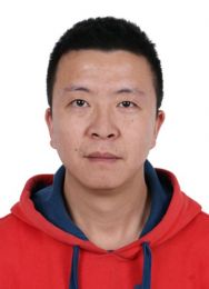 画家 游宇
