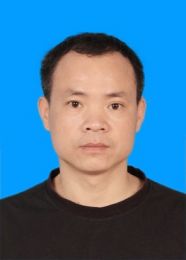 画家 梁华
