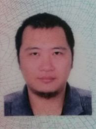 画家 黄栋斌