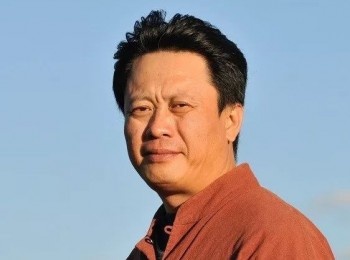 画家 贾见罡