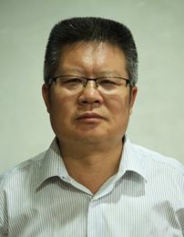 画家 胡乃瑞
