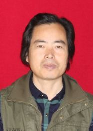 画家 张美忠