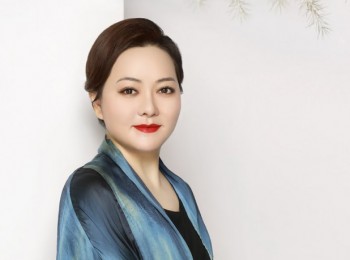 画家 吴芳