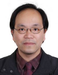 画家 陈易