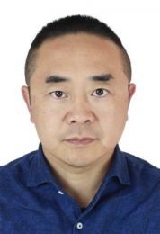 画家 秦臻
