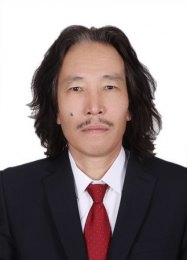 画家 毕力格