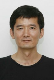 画家 金顺伟