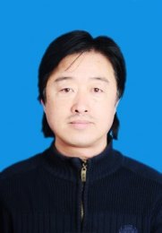 画家 黄明亮