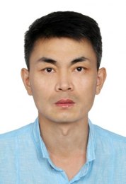 画家 靳玉海