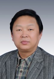 画家 崔新江