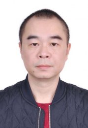 画家 刘春晓