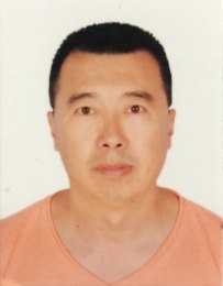 画家 李彦君