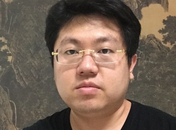 画家 王默然