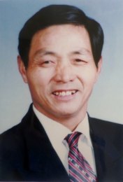 画家 周前翔
