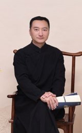 画家 王琳