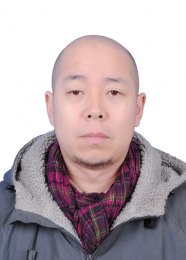 画家 黄君辉