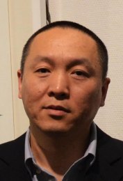 画家 薛明