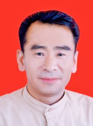 画家 李亚