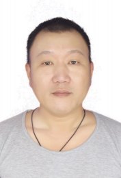 画家 沈瑞安