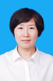 画家 阎早霞
