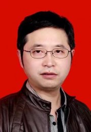 画家 杨渝