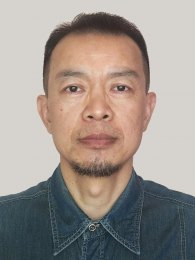 画家 易礼容