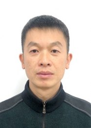 画家 丁宇