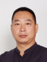 画家 梁增权