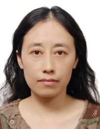 画家 何珏颖
