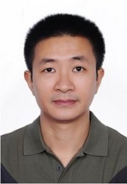 画家 王钦