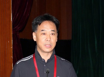 画家 李晨