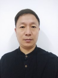 画家 王敬宇
