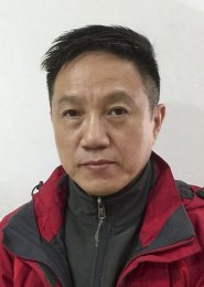 画家 郑启雄