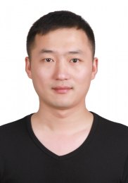 画家 张安伟