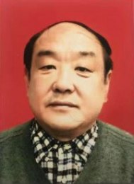 画家 董宜峰
