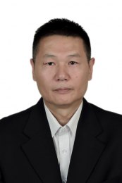 画家 朱平