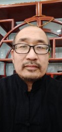 画家 刘朔